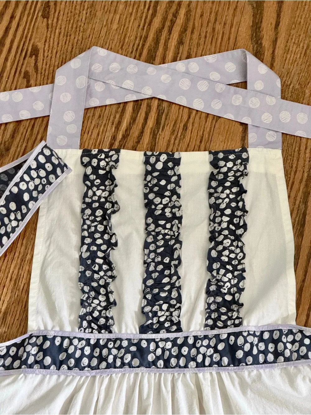 Anthropologie Home by Porridge Apron. NWT. Lavender/Purple/Cream. One Size.